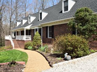 11101 Erin Rd, Chester, VA 23831