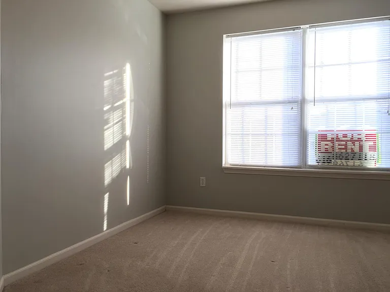 3329 Park Ridge Ln NE — Photo 16