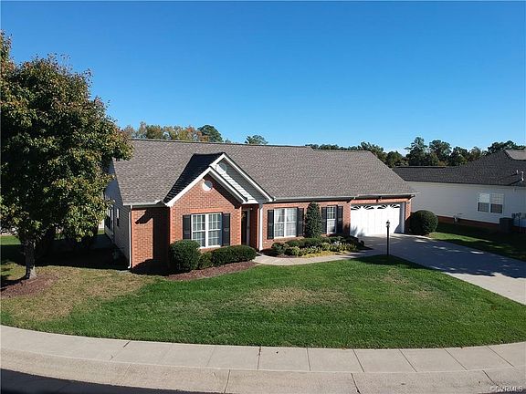 5th image of 4172 English Holly Cir