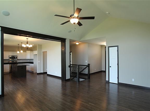 5th image of 855 Sandpiper Ct