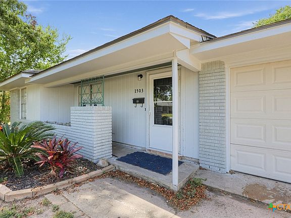 2nd image of 1503 Bexar Ave