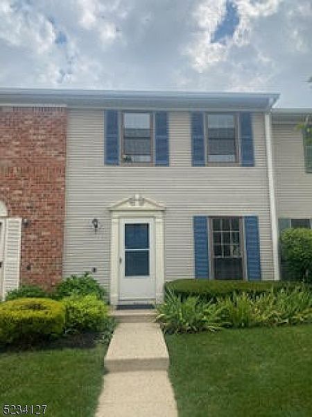 1st image of 265 Penns Way