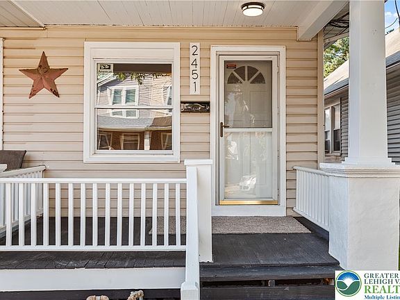 5th image of 2451 Birch St