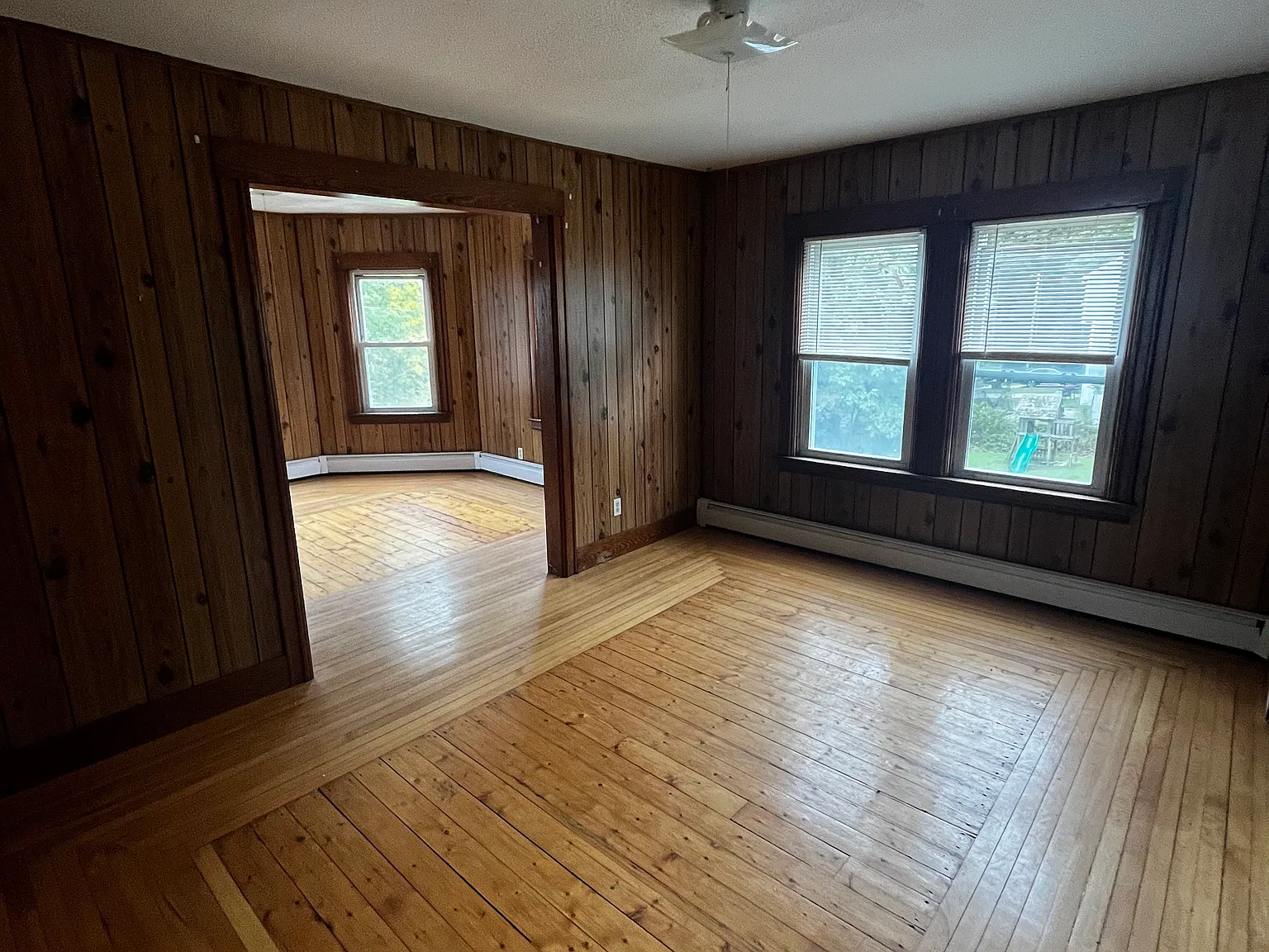 3 bed, 1200 sqft, $1,800 — Photo 4
