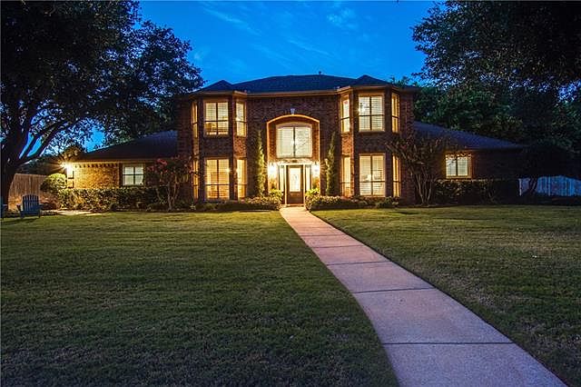 1st image of 105 Belmont Place Cir