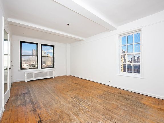 5th image of 308 E 79th St APT 13A
