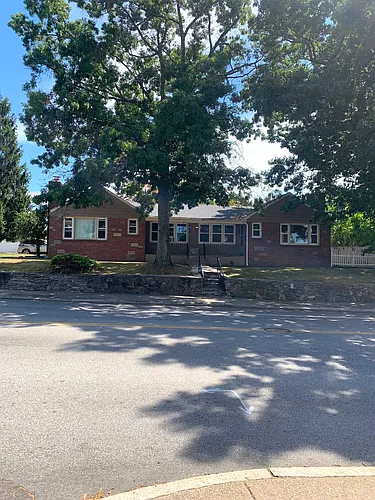 654 East Ave Photo 1
