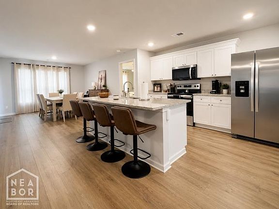 5th image of 117 Terry Dr