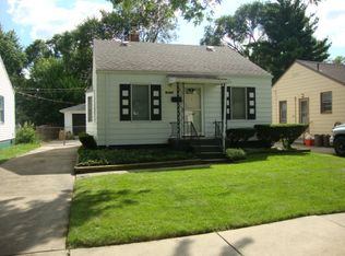 18720 Washtenaw St, Harper Woods, MI 48225