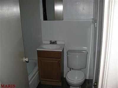 5th image of 5709 Saloma Ave