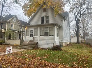 620 S 2nd St, Dekalb, IL 60115