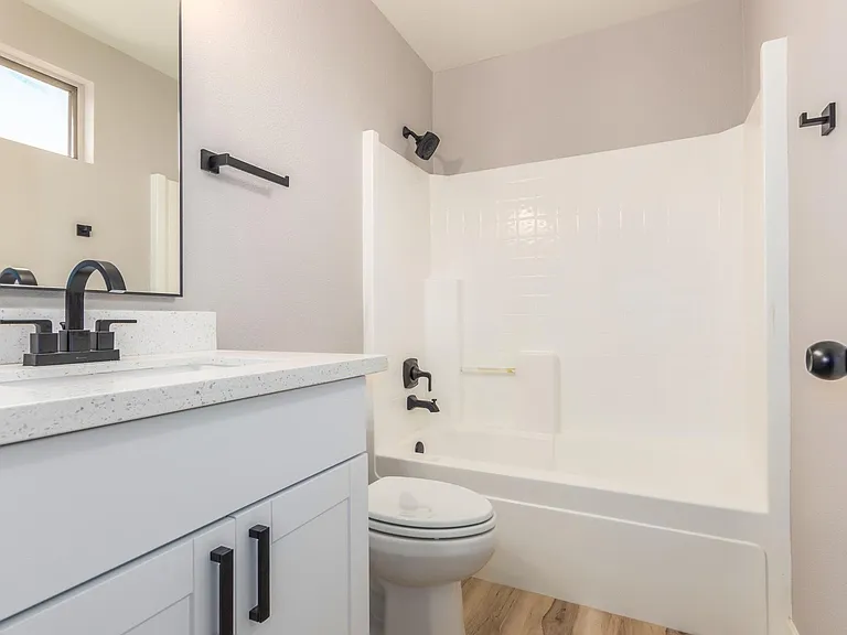 8635 W Paradise Ln — Photo 10
