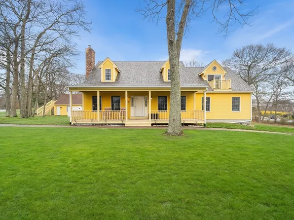 19 Osprey Dr, Berkley, MA 02779