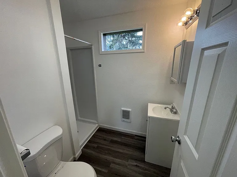 3916 Homedale Rd — Photo 10