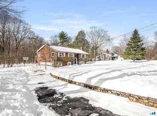 16 Deepdene Rd, Trumbull, CT 06611