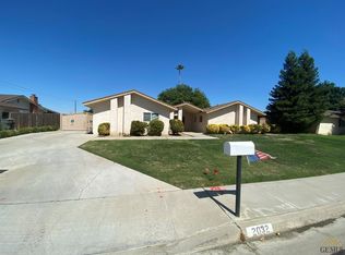 2032 Jason St, Bakersfield, CA 93312