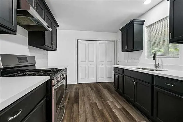 7434 Read Blvd — Photo 4