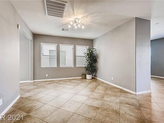 5th image of 10564 Verona Wood St