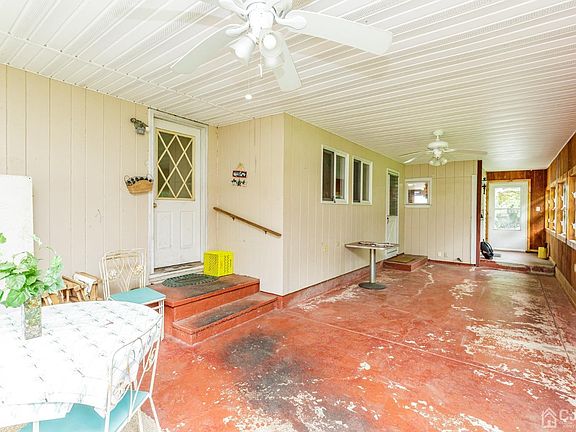4th image of 120 Highland Ave