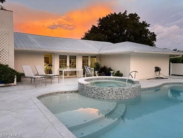 1 bed, 1.5 bath, 900 sqft, $6,500 — Photo 4