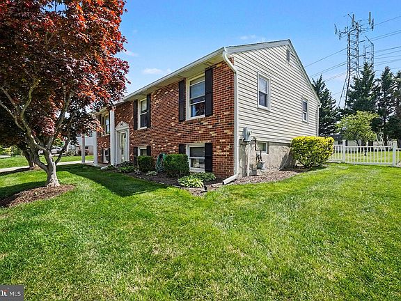 2nd image of 3513 Fondulac Rd