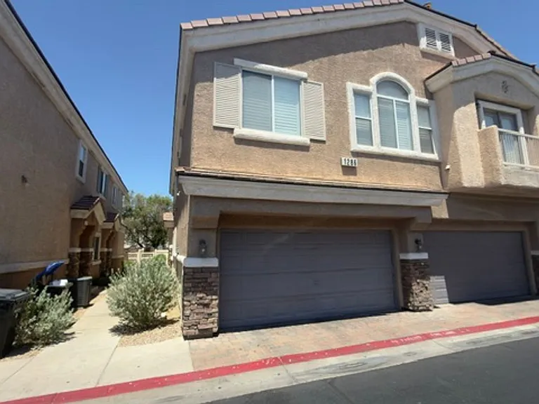 1286 Capital Gains Dr #3 — Photo 1