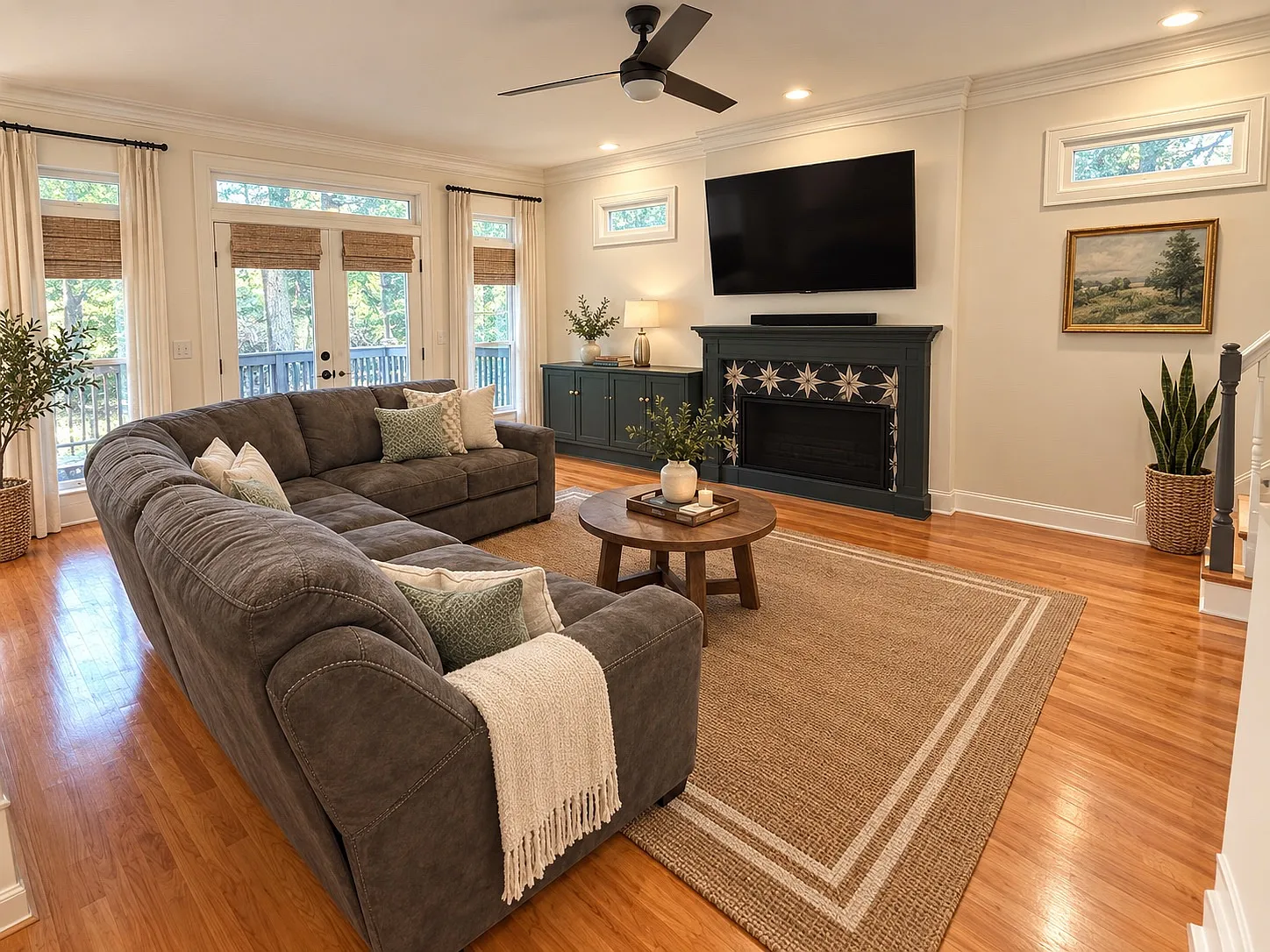 823 Saint Charles Ave NE — Photo 3