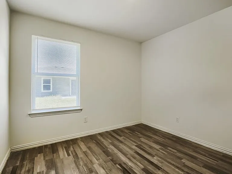 5914 Wilkes Dr — Photo 15