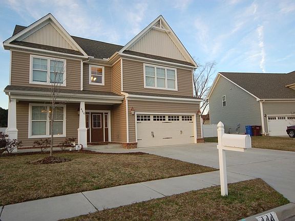 3rd image of 444 Rose Garden Ln