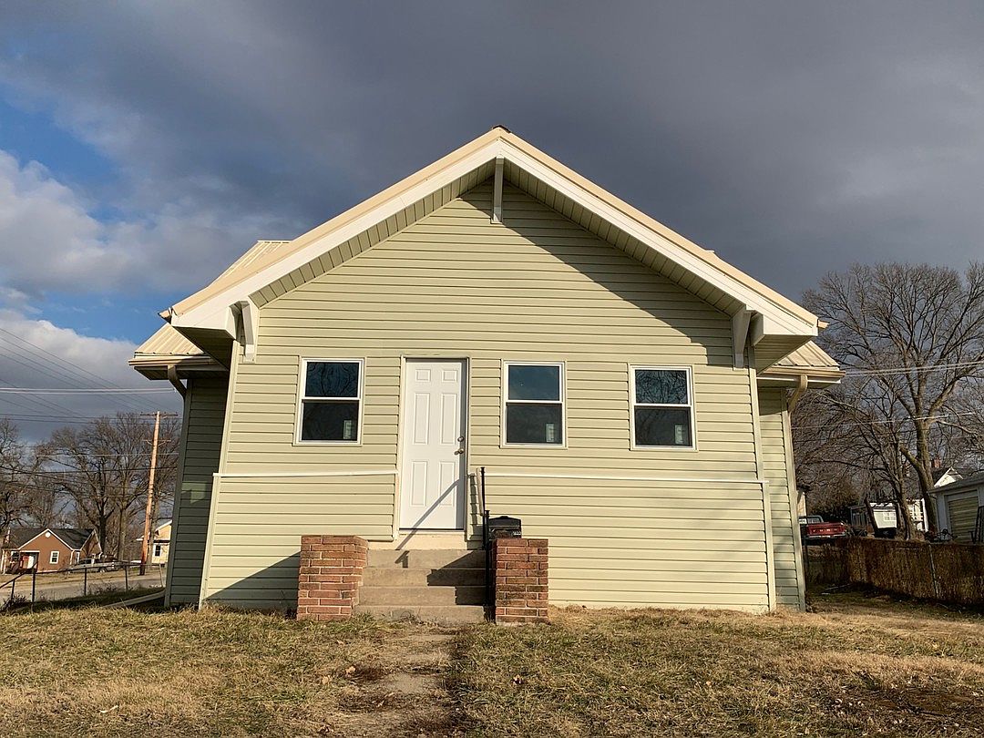 1022 N 6th St Beatrice NE 68310 Zillow