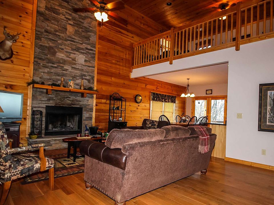 1072 Heatherwood Way Talking Rock, GA Zillow