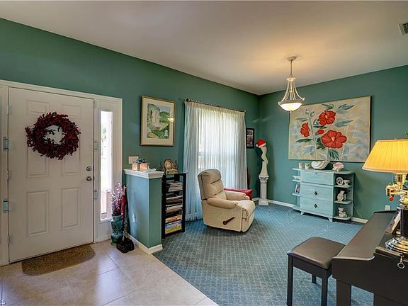 3rd image of 3619 NE 12th Pl