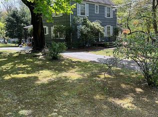 5 Viola Rd, Montebello, NY 10901