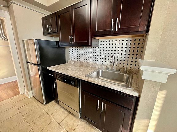 4th image of 2243 Jones St APT 306