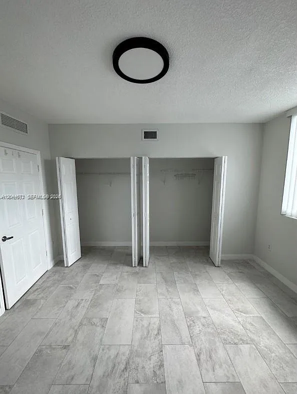1800 Biscayne Plaza Condo — Photo 1