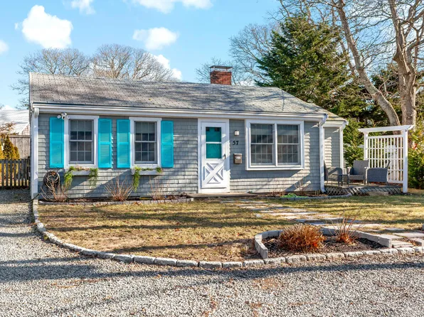57 Central Park Court, Falmouth, MA 02540