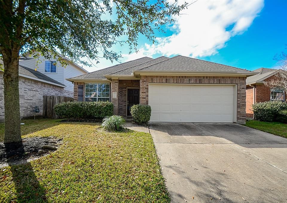 1st image of 6418 Applewood Forest Dr