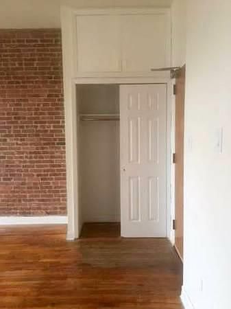 2nd image of 137 W 119th St APT 3R