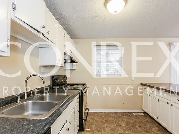3rd image of 1414 N Mutz Dr