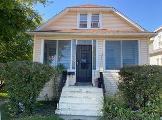 924 S Martin Luther King Jr Ave, Waukegan, IL