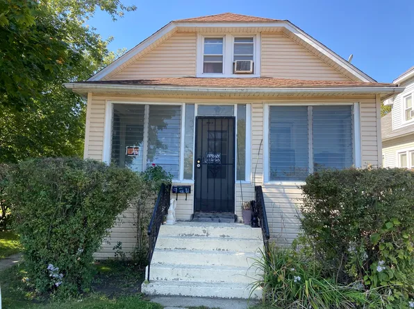 924 S Martin Luther King Jr Ave, Waukegan, IL 60085