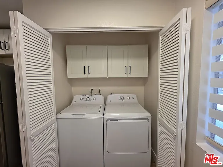 535 W 4th St #110 — Photo 3