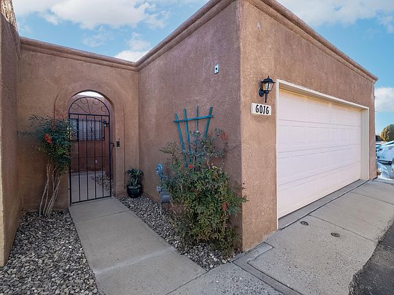 2nd image of 6016 Del Campo Pl NE