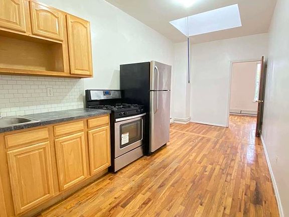 3rd image of 687 Park Ave APT 3