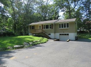 14 Fordham Trl, Hopatcong, NJ 07843