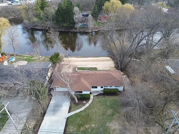 519 West Montclaire AVENUE, Glendale, WI 53217