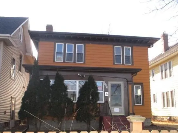 1006 Laurel Ave, Saint Paul, MN 55104