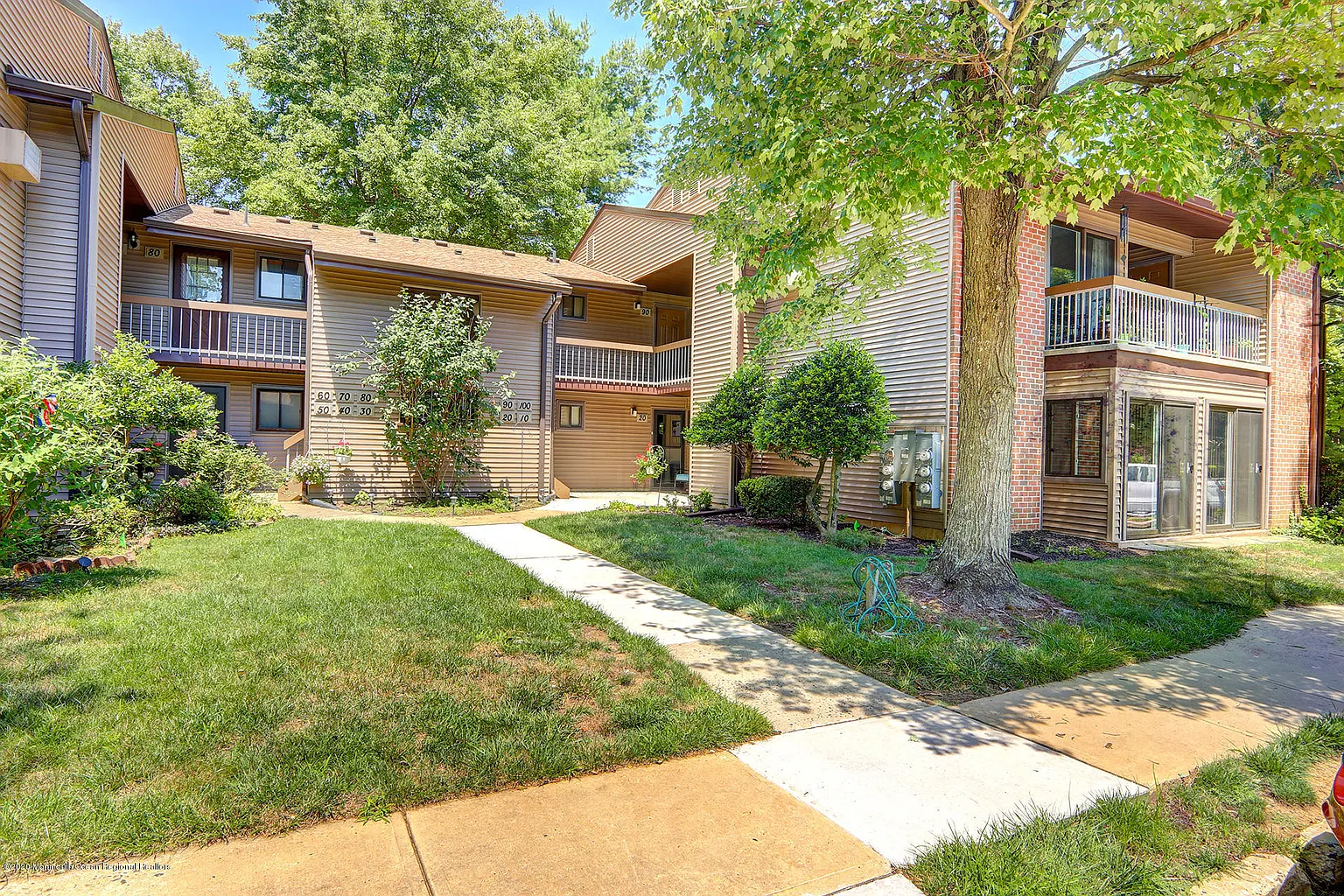 90 Hancock Ct photo 1