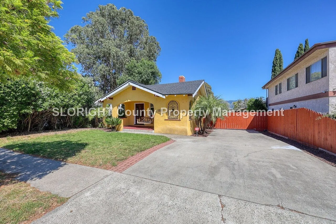 3 bed, 2.0 bath, 1694 sqft, $4,500 — Photo 2