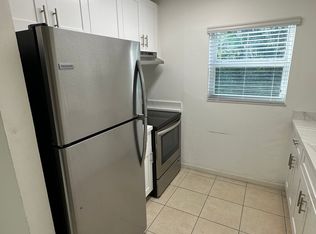 8806 NW 38th Dr #9, Pompano Beach, FL 33065